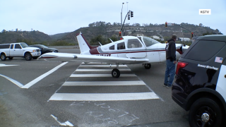 plane emergency landing sr 76