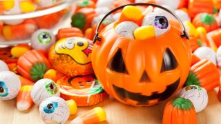 The most popular Halloween candy in each state